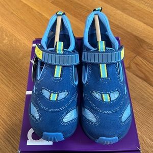NWT Pediped Boys Stingray Water Shoes Sandals in Skyblue Size 1 youth